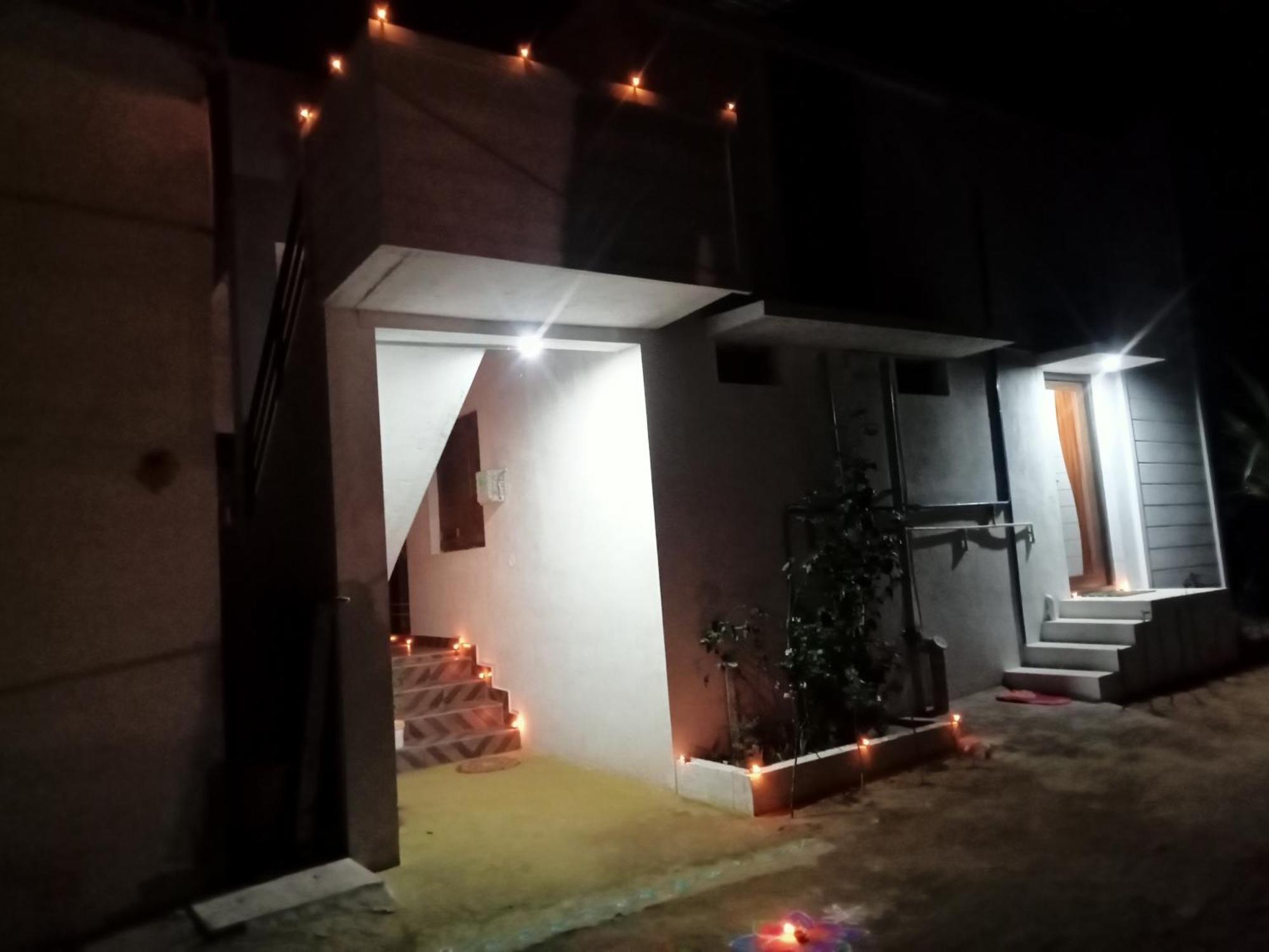 Vivek Hampi Homestay Hospet