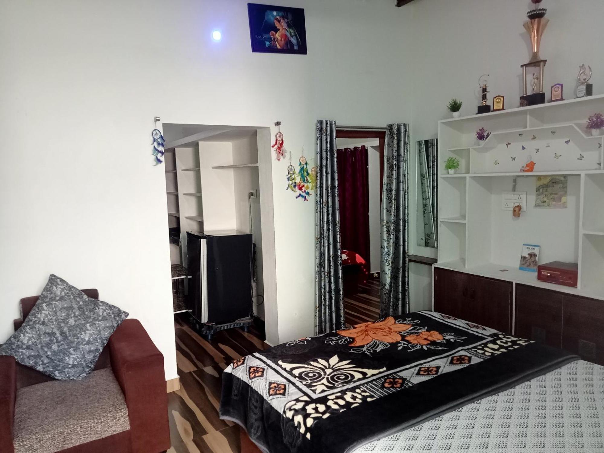 Vivek Hampi Hospet